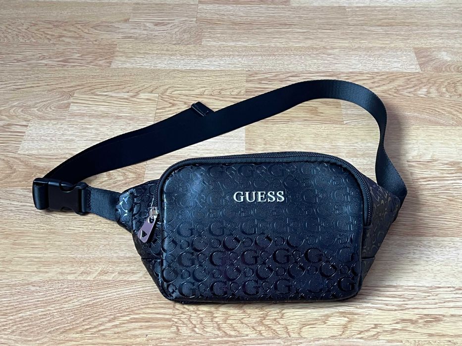 Нова сумка на пояс Guess