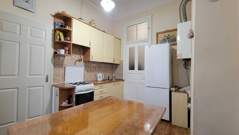 Продаж 2 кім.квартири вул.Леонтовича ЦЕНТР