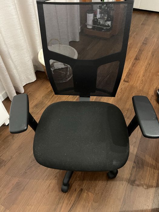 Cadeira de escritorio nova