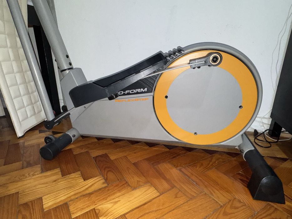 Elíptica – Excelente estado | Ideal para exercício em casa
