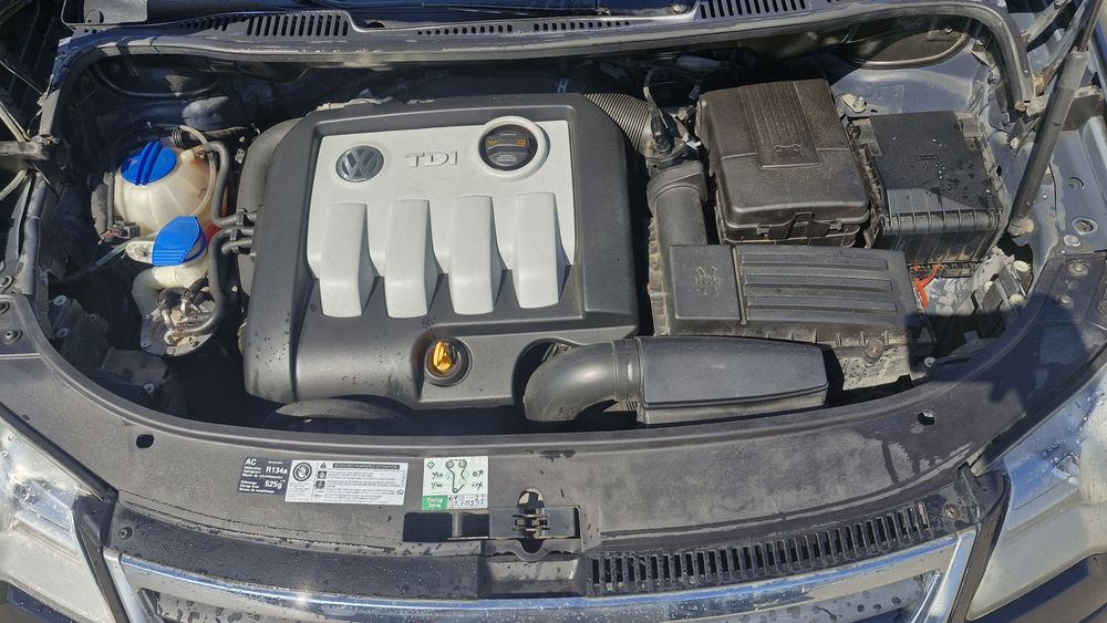 VW TOURAN 1.9 TDI 140km, 7 osobowe, fabrycznie bez DPF