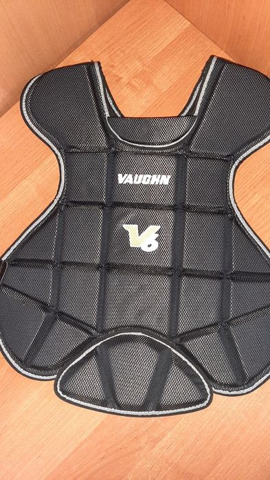 Защита хоккейная паха нагрудник Vaughn Montreal