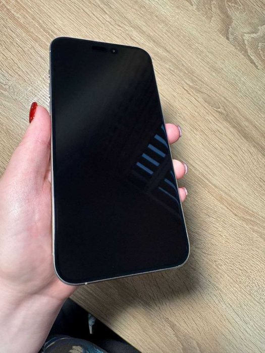 Apple iPhone 15 Pro Max 256 GB Natural Titanium (Б/У але "як новий")