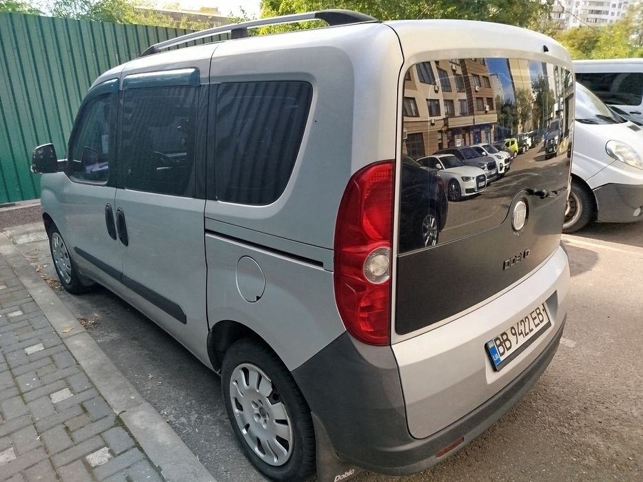 Продаж автомобіль Fiat Doblo Panorama