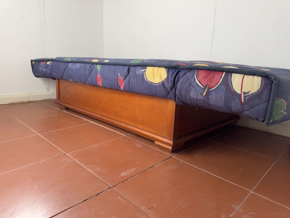 Sofá Cama 180cm Individual com Arrumação