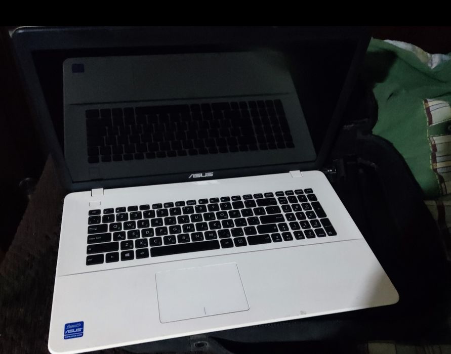 Ноутбук  Asus x751sa
