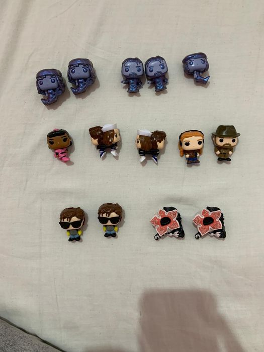 Stranger things kinder joy