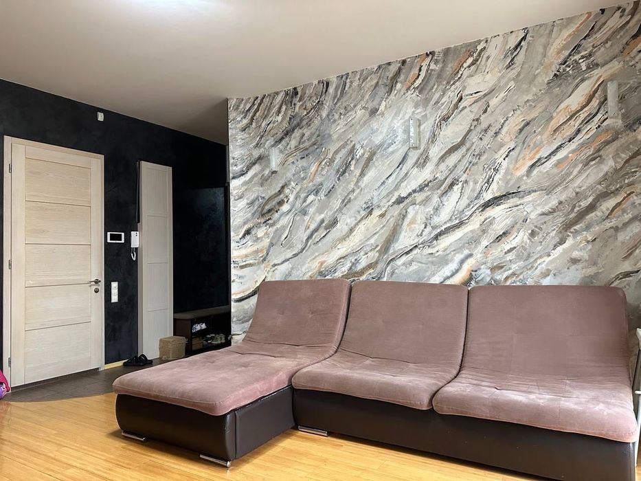 Продаж  3х кімнатної квартири студії в самому центрі біля Європи