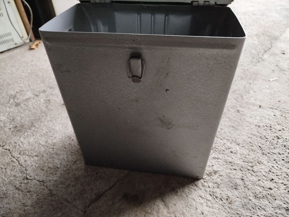 Ящик алюмінієвий для риболовлі