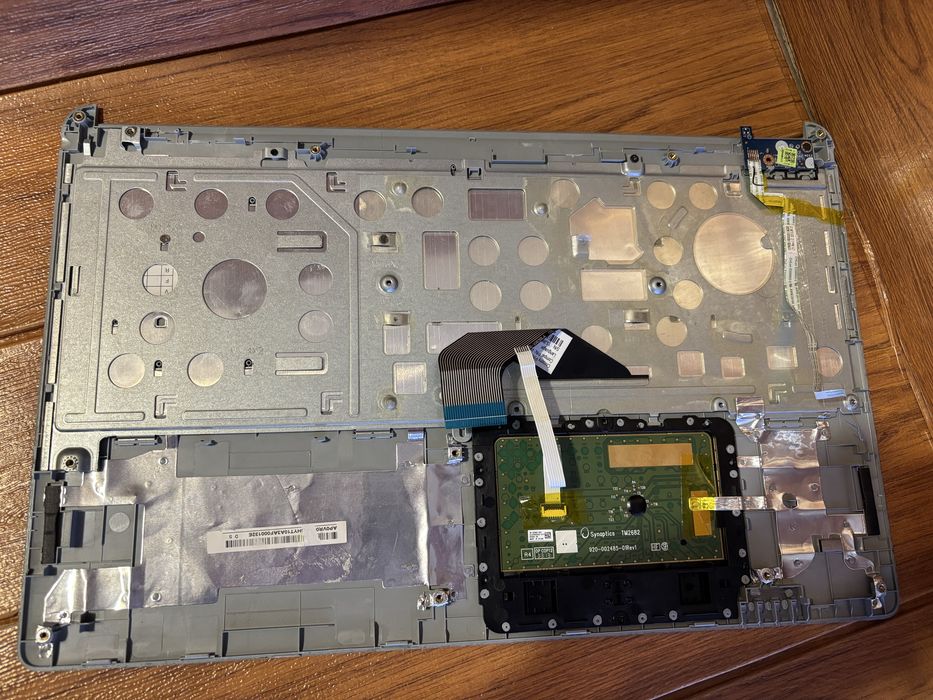 Acer E1-570G по запчатинам