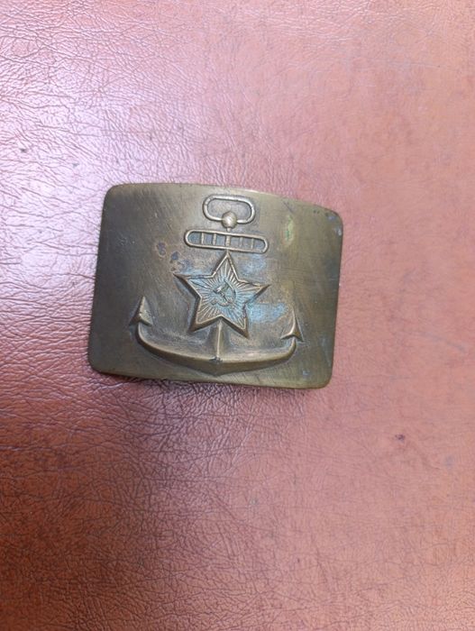 пряжка від ременя радянського військово-морського флоту.