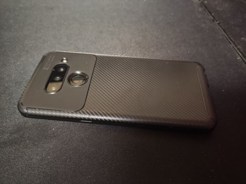 Смартфон/мобильный телефон Lg v50