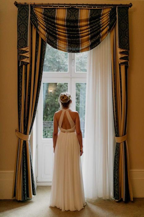 sukienka ślubna ecru