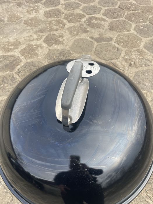 Grill Weber , duży na kółkach
