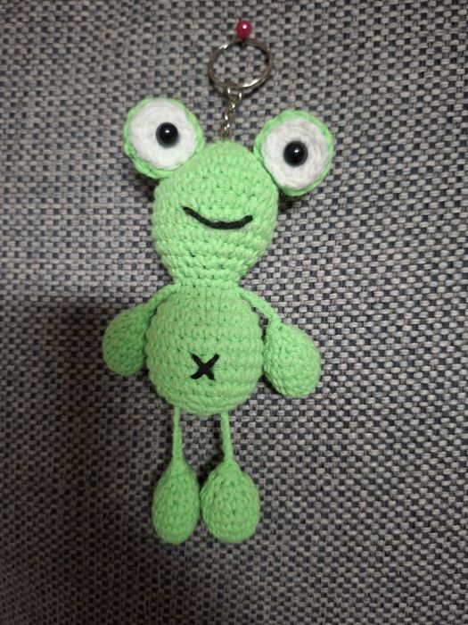 Żabka breloczek amigurumi