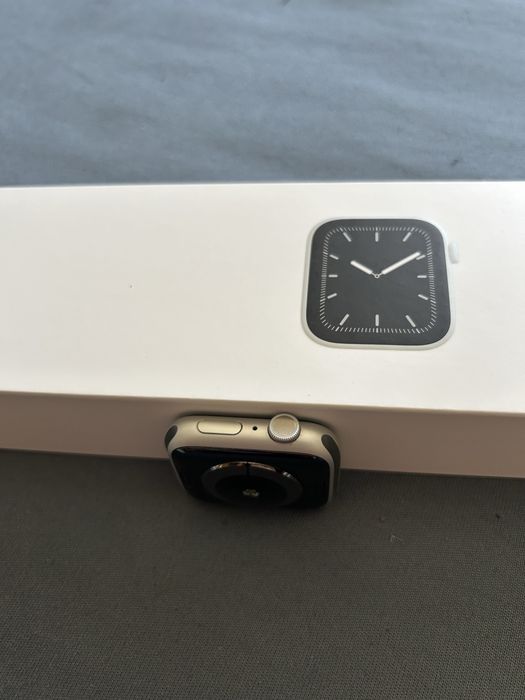 Apple watch series 5 44mm ( caixa + acessorios)