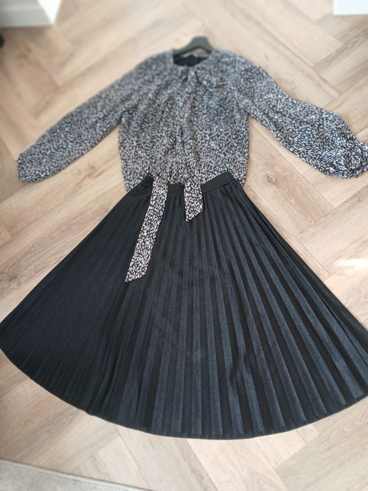 Spódnica plisowana czarna srebrną nitkami M -L bdb stan!