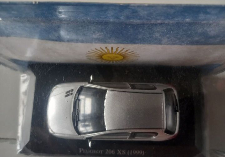 Peugeot 206 escala 1:43