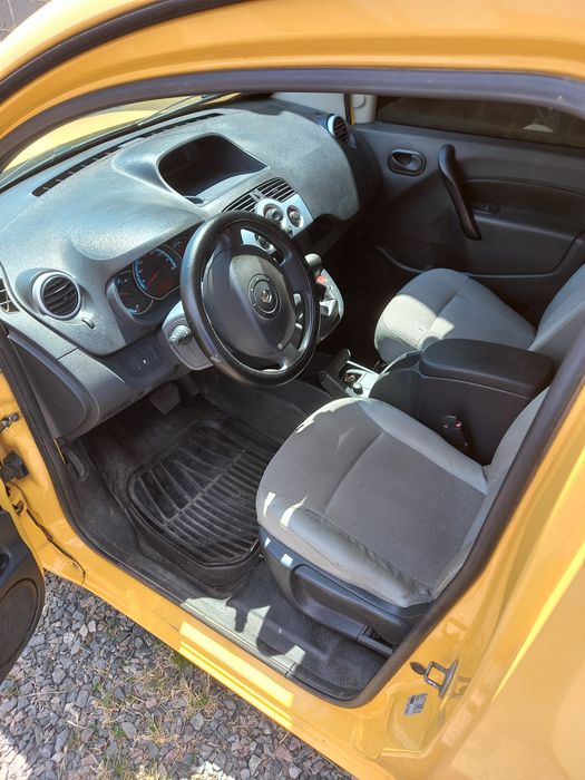 Продам Renault kango ZE 2012