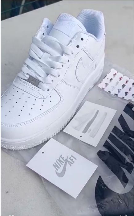 Sapatilha Air Force.