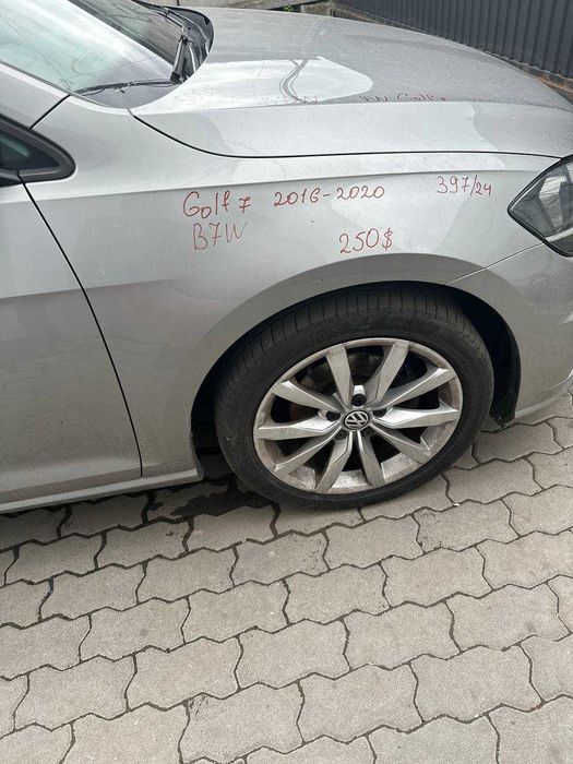 Крило  праве Golf 7 Гольф 7  2014-2020 B7W