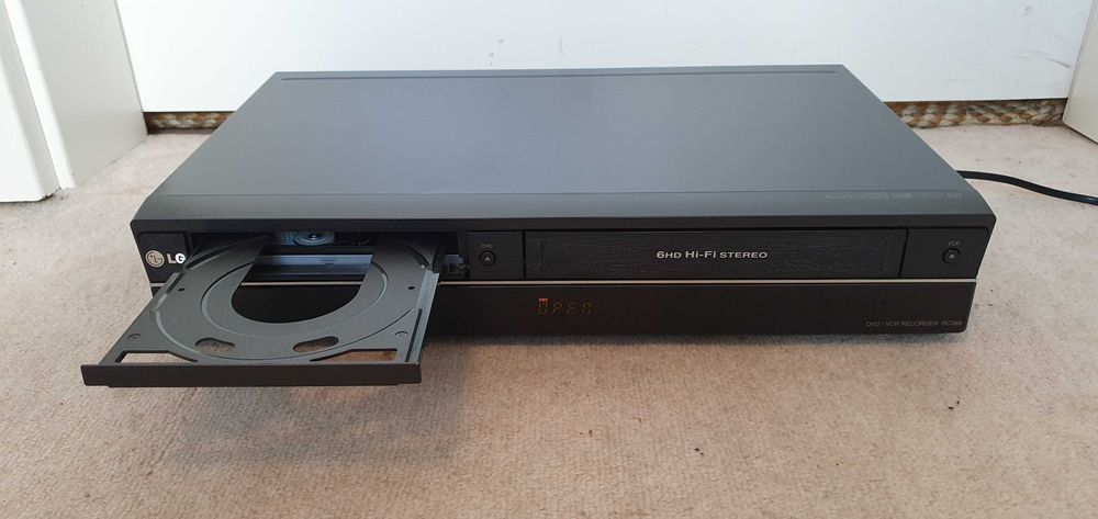 LG RC388, combo VHS DVD, magnetowid