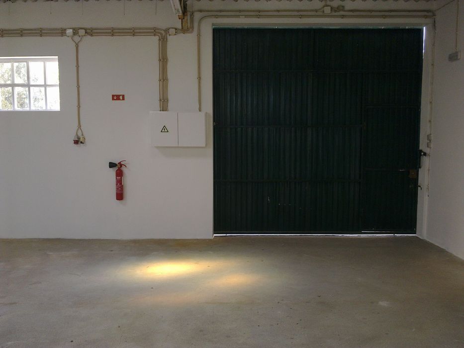 Armazém 120 m2 em Peroneto - Marinha Grande