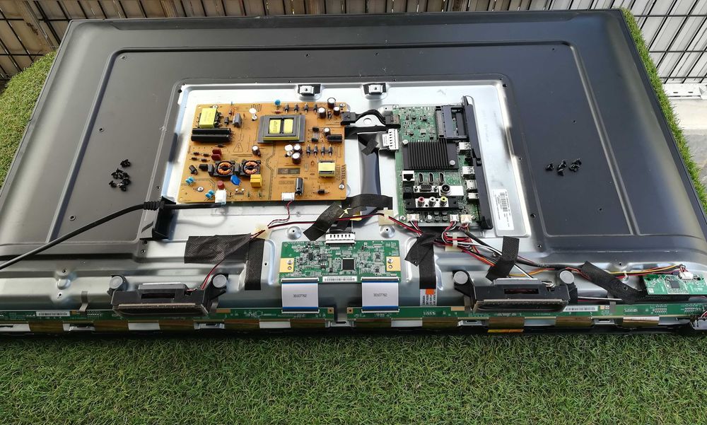 Electronia UH 43 4K ANDROID