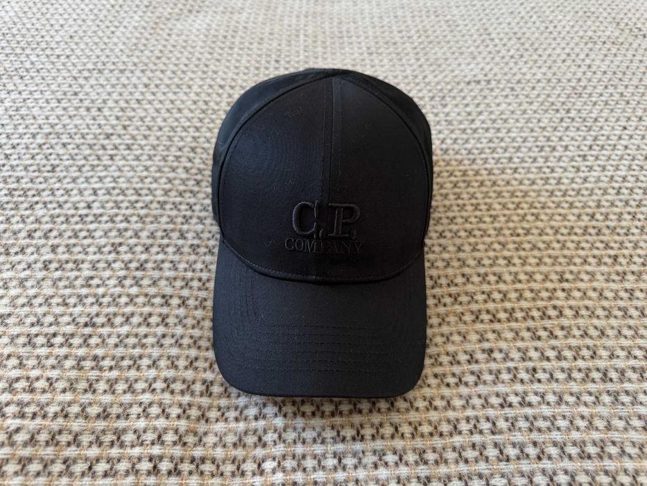 Оригінальна кепка CP Company чорна