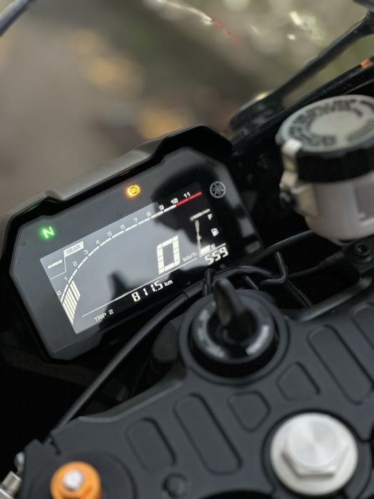 YAMAHA R7 - Como Nova!