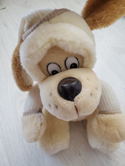 Собака іграшка м'яка