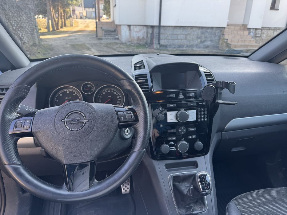 Opel Zafira B COSMO 180KM 2009r