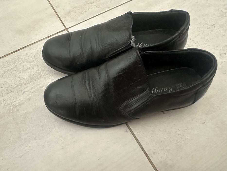 Продам взуття на хлопчика
