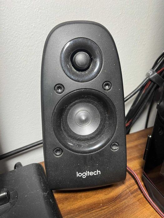 Colunas Logitech Z506 5.1 75W