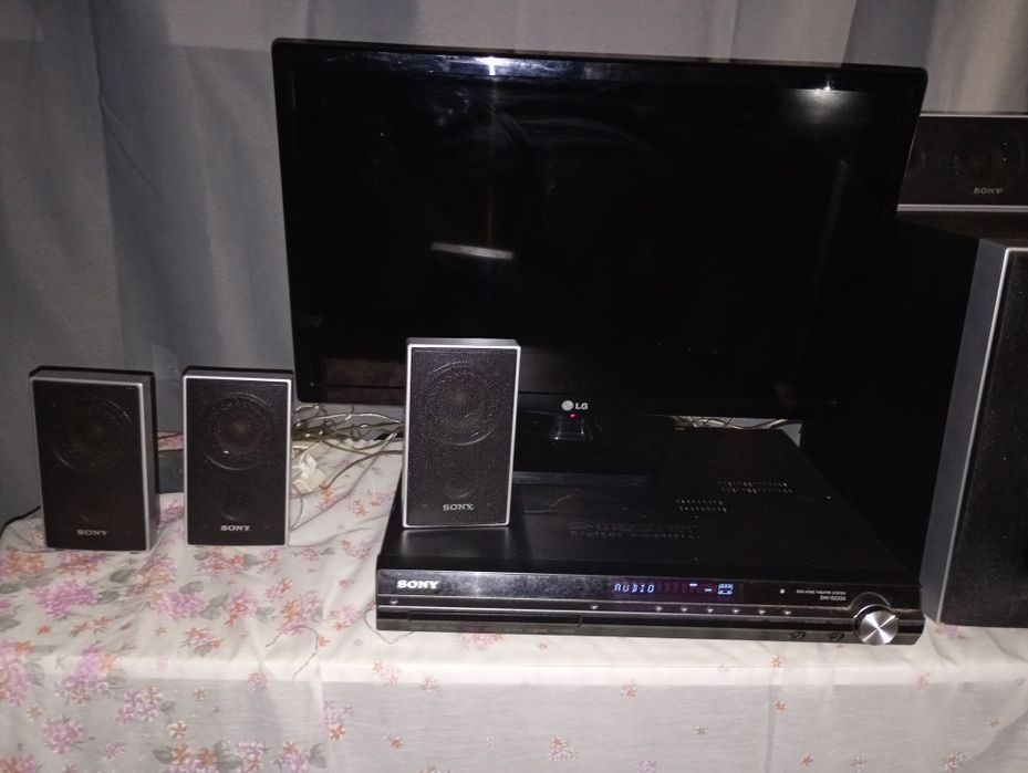 Vendo DVD com as colunas
