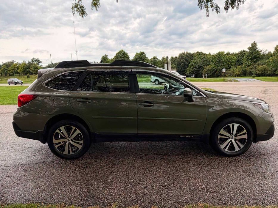 Subaru Outback Limited      2018