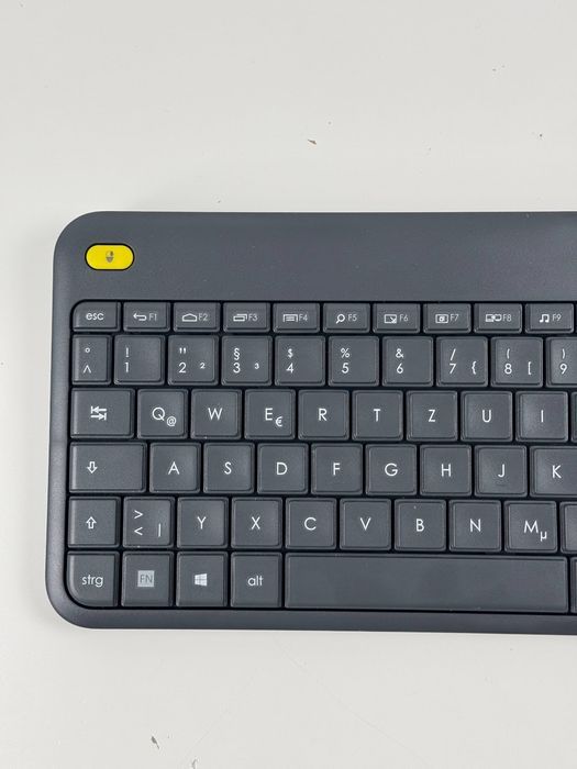 Klawiatura bezprzewodowa z touchpadem Logitech K400 Plus Black DE (920-007127)