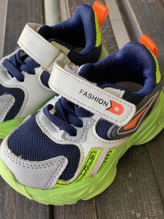 Кроссовки кросівки для хлопчика 21,23 розмір