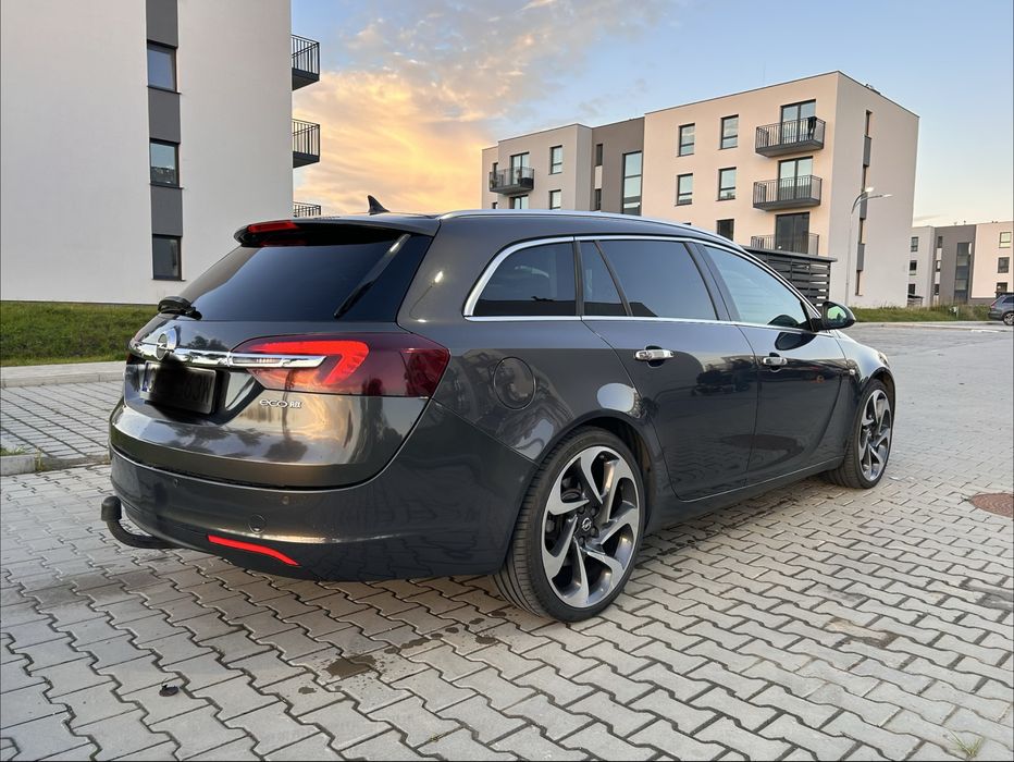 Opel Insignia  A kombi 2.0 163 km A20DTH