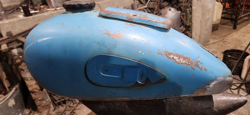 Бензобак к750  м72