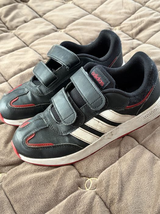 Кросівки на хлопчика