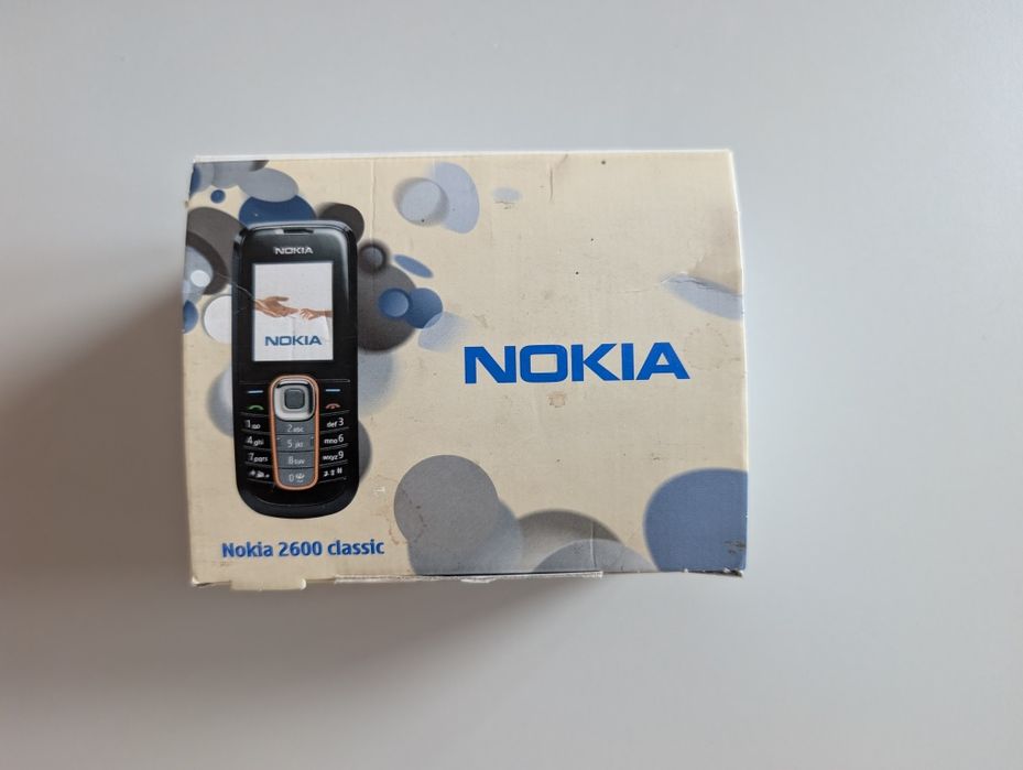 Nokia 2600 Novo com acessorios