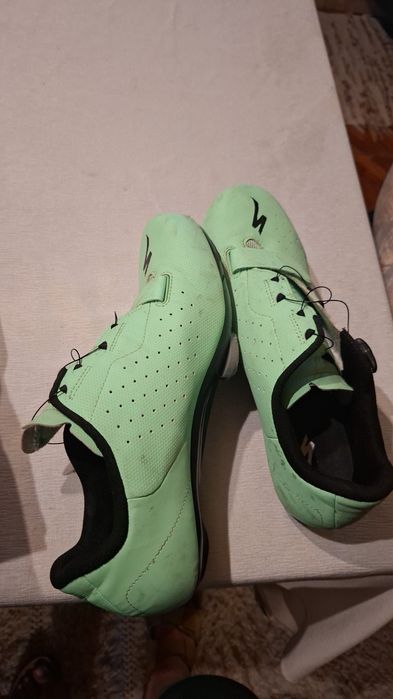 Vendo sapatos pedais e selim