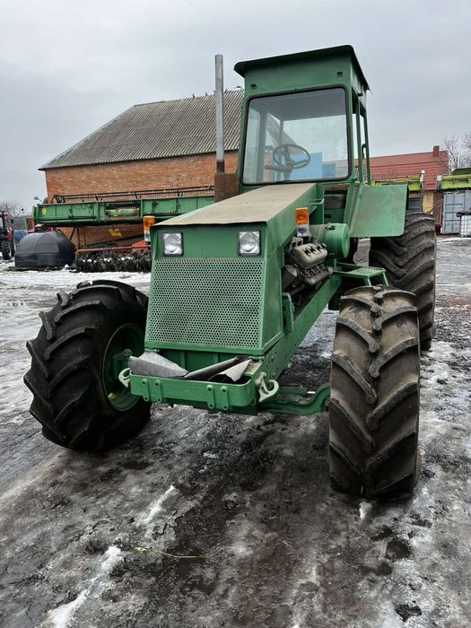 Трактор МТЗ Бізон