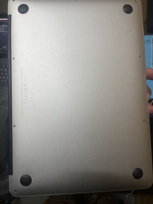 Продам MacBook Air 2015 року