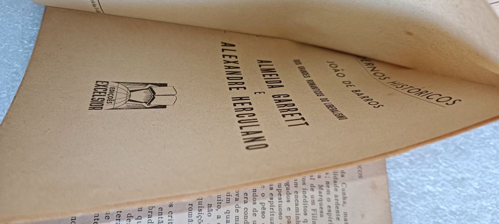 Cadernos Históricos /  Almeida Garrett e Alexandre Herculano