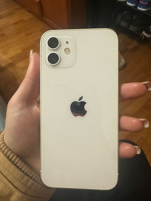 iPhone 12  branco ótimo estado