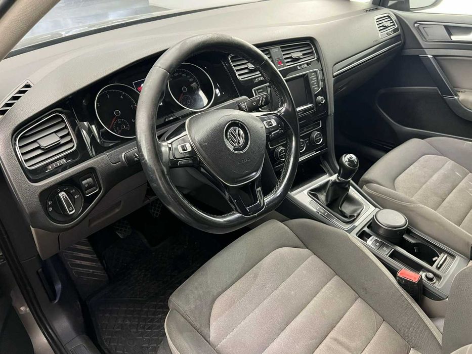 VW GOLF VARIANT 1.6 TDI