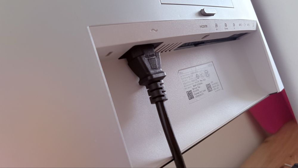 Monitor Dell Ultrasharp U2421E