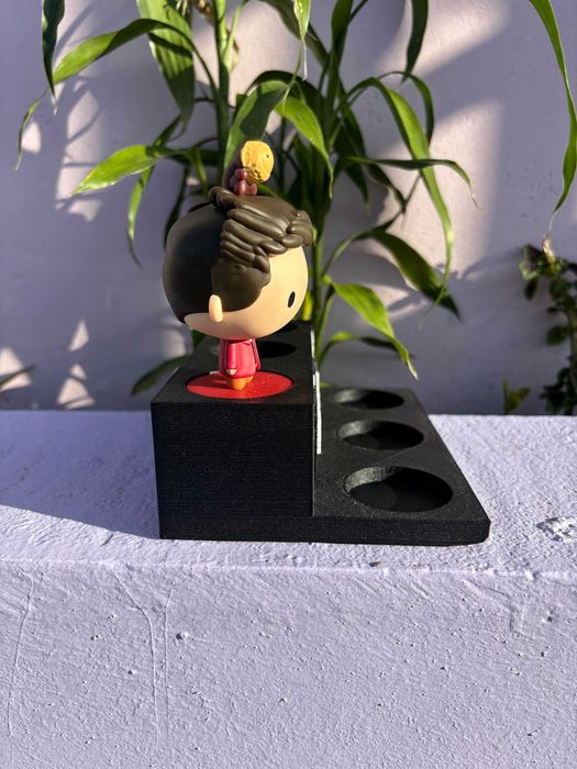 Поличка підставка для колекційних фігурок Friends Друзі